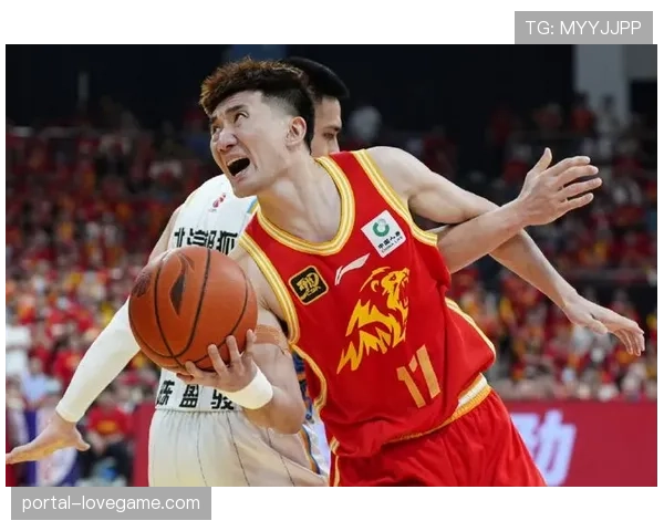 广厦主场扳回一城,孙铭徽贡献准三双,系列赛战成1-1 广厦主场扳回一城,孙铭徽贡献准三双,系列赛战成1-1